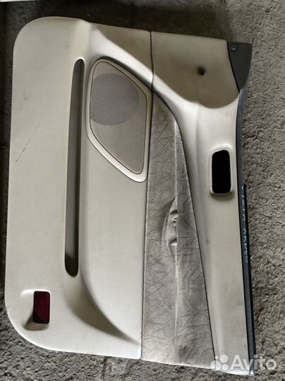 Обшивка дверей Toyota Vista Ardeo SV50