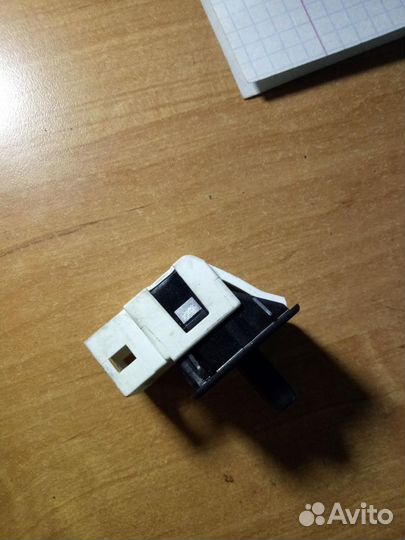 Концевик двери Mercedes Benz w203 2001-2007