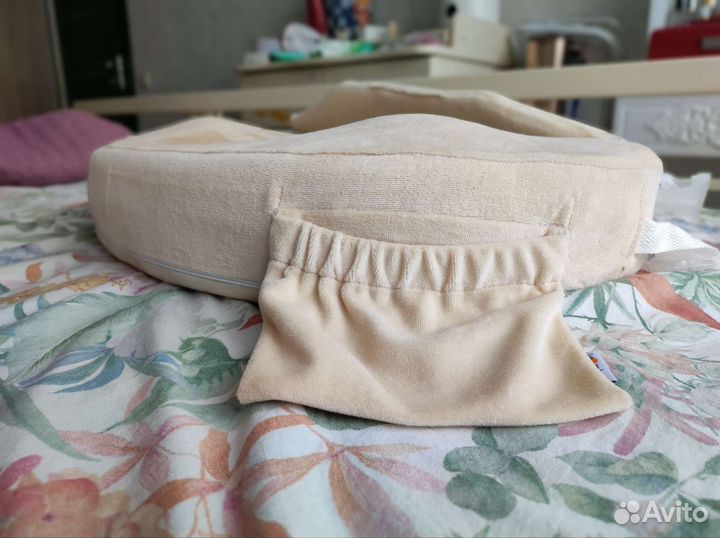 Подушка для кормления loombee