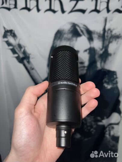 Студийный микрофон audio-technica AT2020