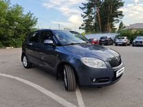 Skoda Fabia 1.6 AT, 2010, 104 000 км, с пробегом, цена 920 000 руб.