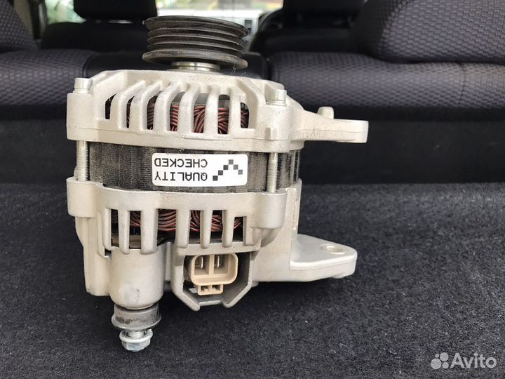 Генератор Mitsubishi Carisma delta L 40 900