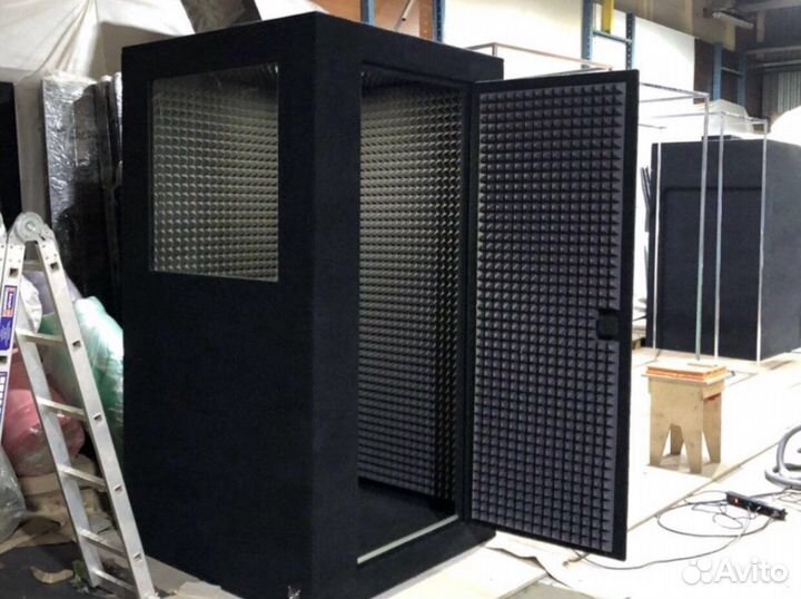 Акустическая вокальная кабина Base