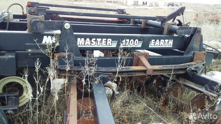 Глубокорыхлитель M&W Earth master 1700, 2012