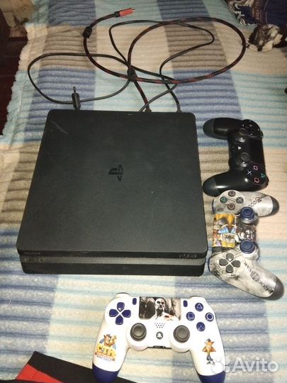 Sony playstation 4 slim