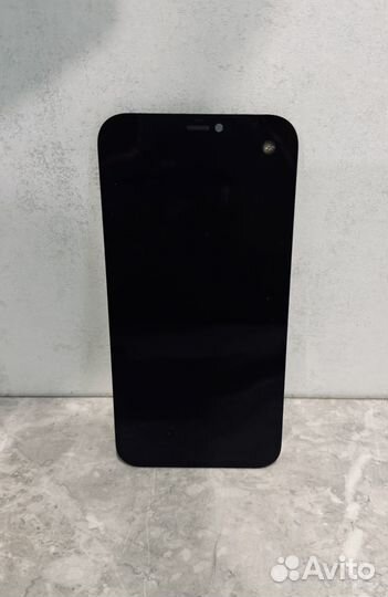 Дисплей на iPhone 12