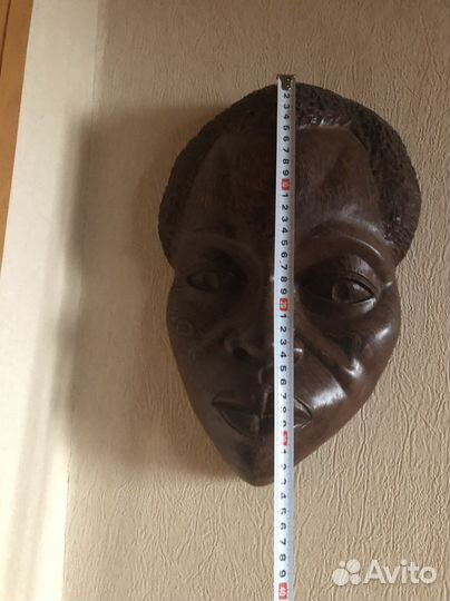 Маска деревянная красное дерево