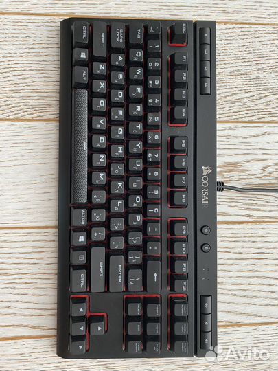 Игровая клавиатура corsair K 63 cherry mx red