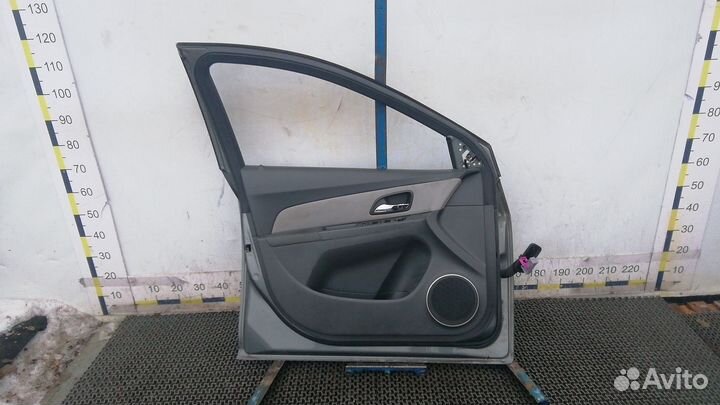 Дверь передняя левая Chevrolet Cruze