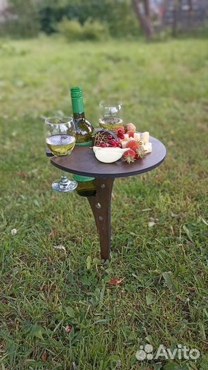 Столик для барбекю. Винный столик
