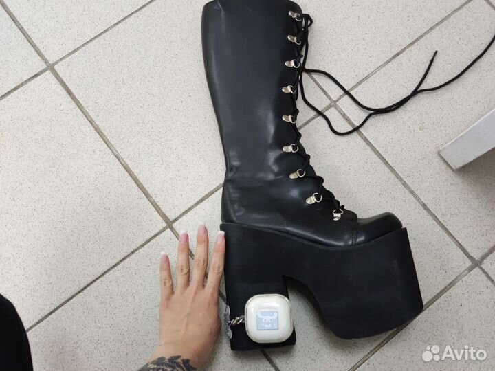 Ботинки на высокой платформе