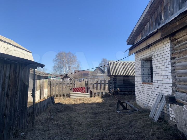 Дом 40 м² на участке 11 сот.