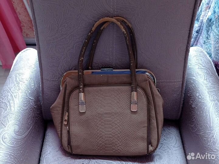 Сумка женская из кожзаменителя