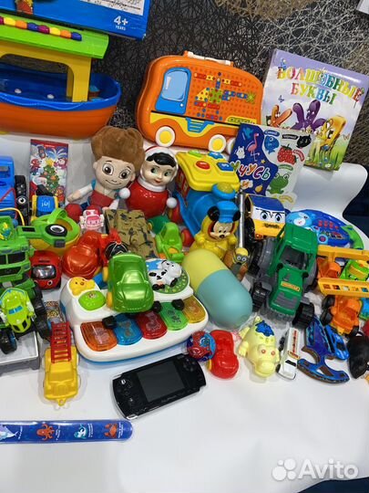 Огромный пакет игрушек смотри описание