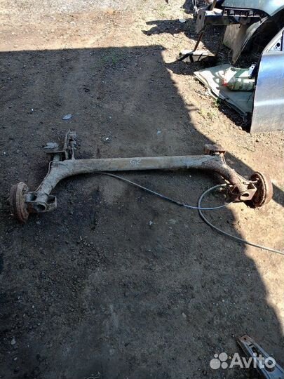 Балка подвески Volkswagen Golf MK2