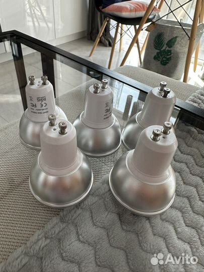 Умная wifi Rgb лампа gu10 Tuya