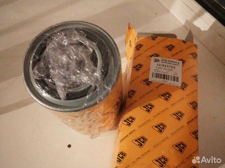 Топливный фильтр JCB 32/925763