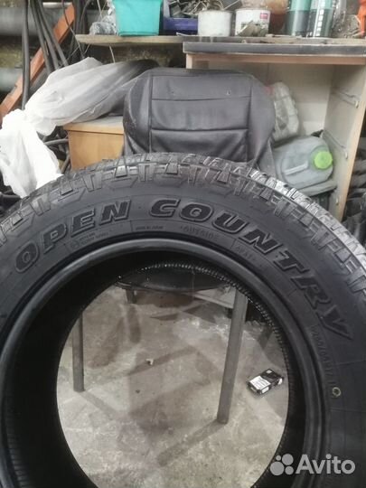 Toyo Open Country A/T 265/65 R17