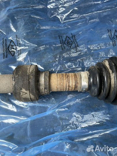 Привод левый передний (шрус) Рено Аркана 1.3