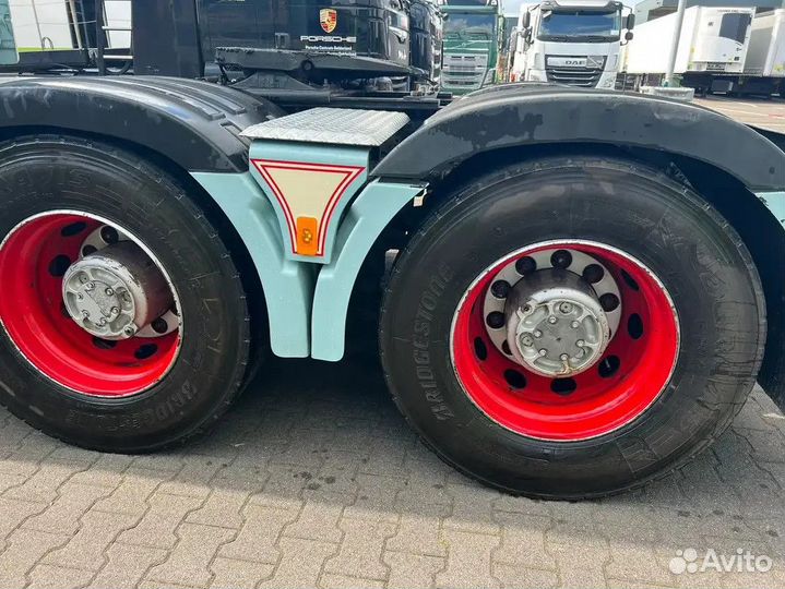 Pазбираем грузовик Volvo FH 2008-2013