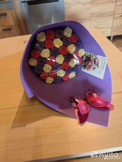 Букеты из шоколадных роз