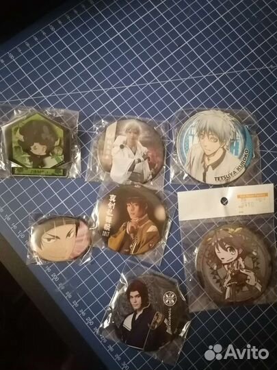 Значки с аниме