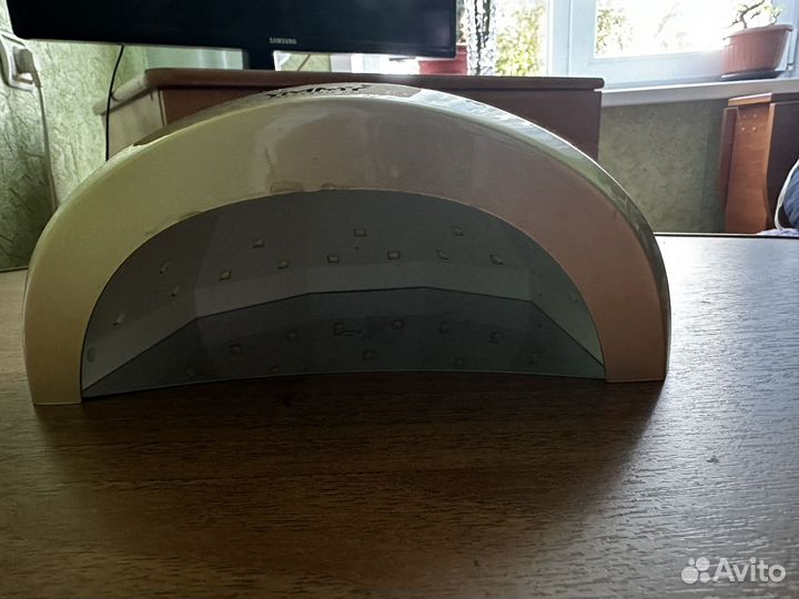 Уф лампа для ногтей