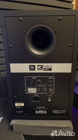 Студийный монитор JBL 306P mkii Black