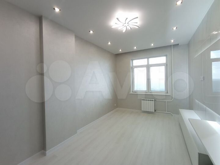 1-к. квартира, 42 м², 15/15 эт.