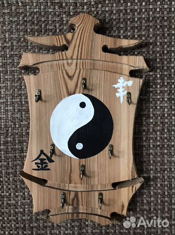 Ключница настенная из дерева