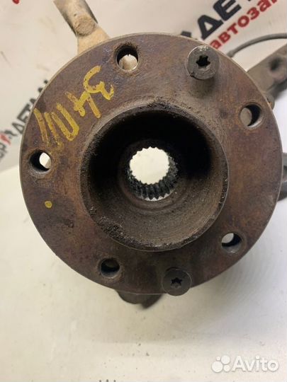 Кулак поворотный передний правый Renault Duster