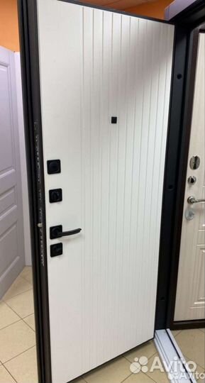 Двери входные стальные металлические J