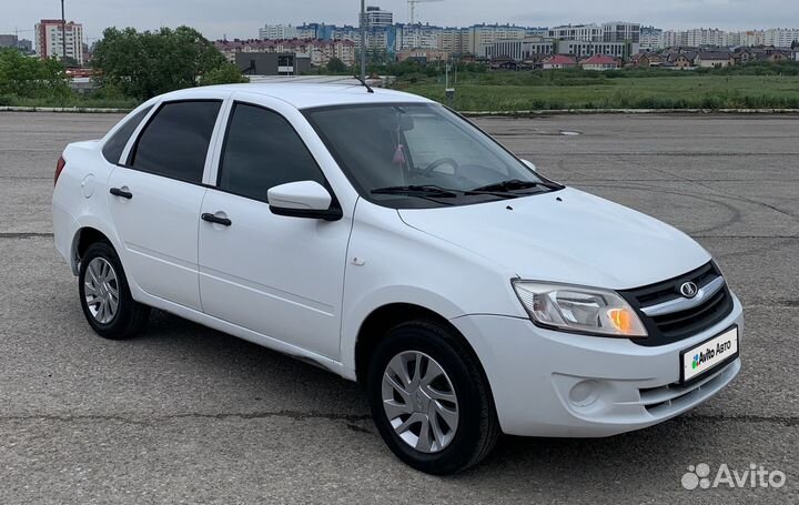 LADA Granta 1.6 МТ, 2015, 127 000 км