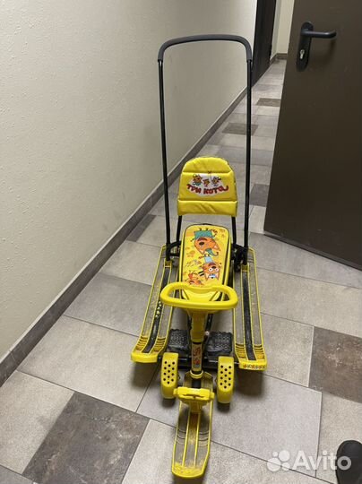 Снегокат коляска