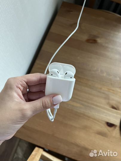 Airpods 2