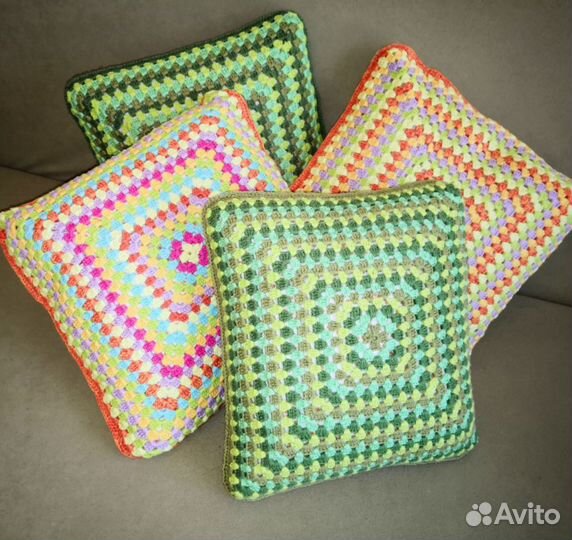 Вязаные подушки ручной работы