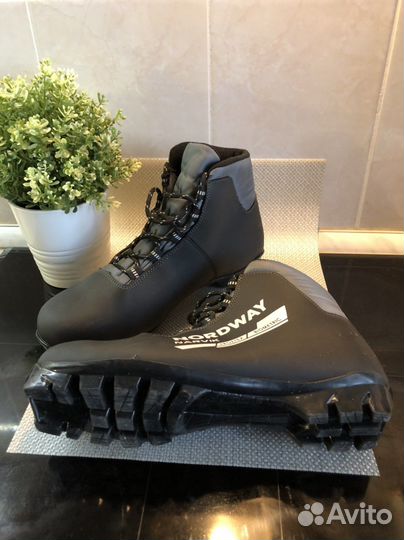 Лыжный комплект Nordway (ботинки, лыжи, палки)