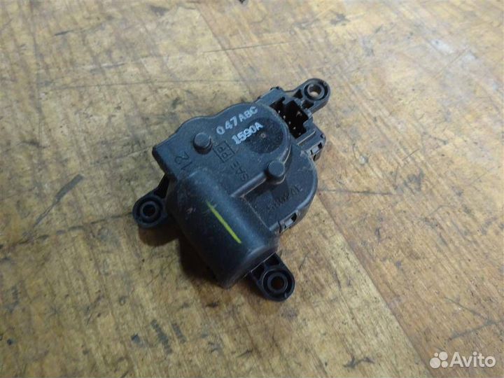 Моторчик заслонки отопителя Chrysler Voyager/Cara