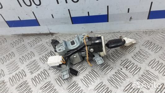 Замок зажигания mitsubishi pajero 4 (3DN19J101)