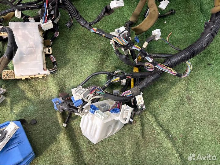 Проводка приборной панели Lexus Rx330 2003