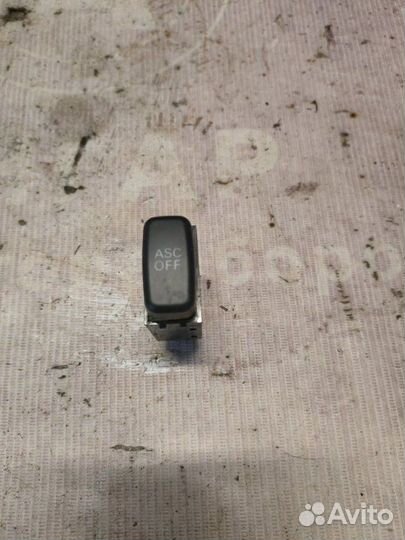 Кнопка Mitsubishi Outlander Xl