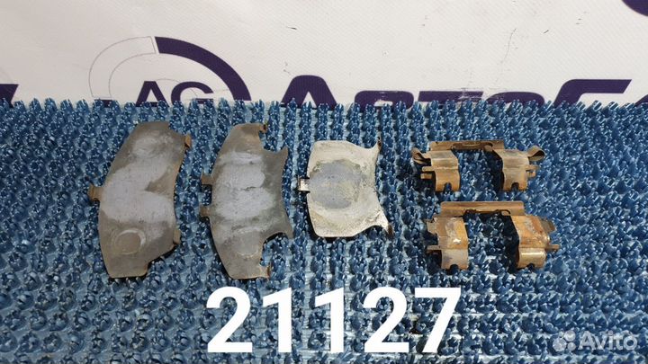 Пластины противоскрипные Honda Capa