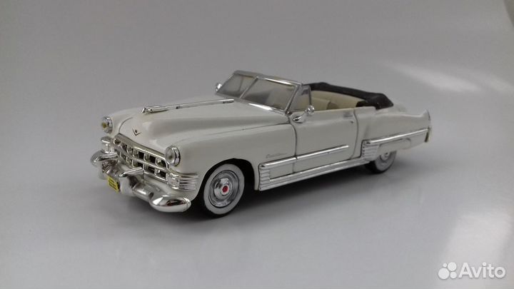 Cadillac, Skoda 1/43