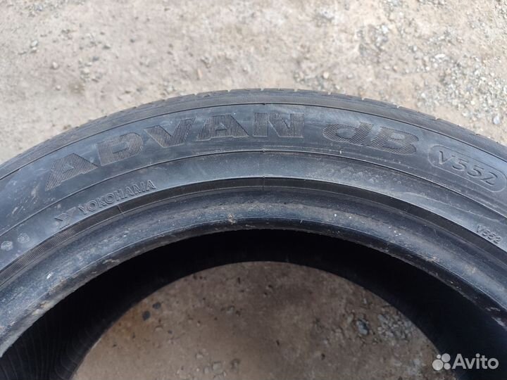 Yokohama Advan dB V552 215/55 R17 94W