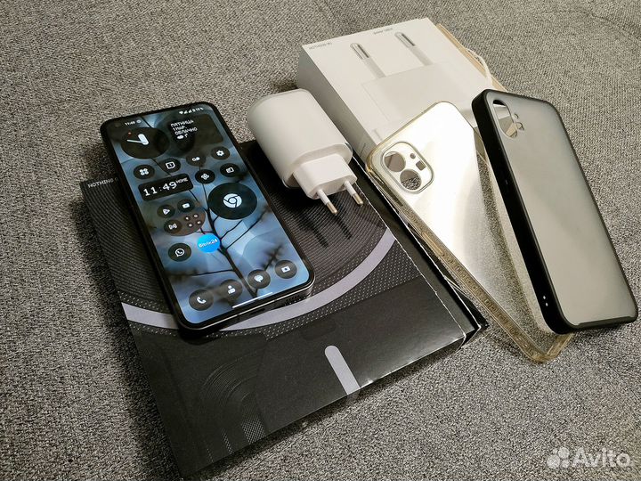 Nothing Phone 1, 8/256 ГБ