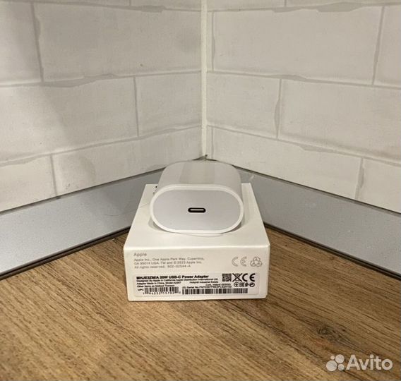 Блок зарядки iPhone 20w