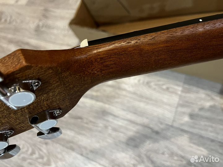 Акустическая шестиструнная гитара Flight D-175 SB