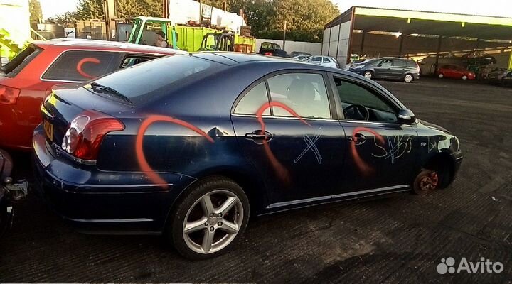 Фонарь 8155105140 Toyota Avensis T25 (2003-2008)