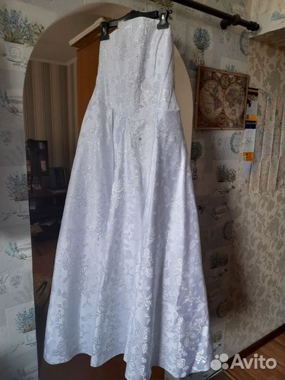 Платье свадебное