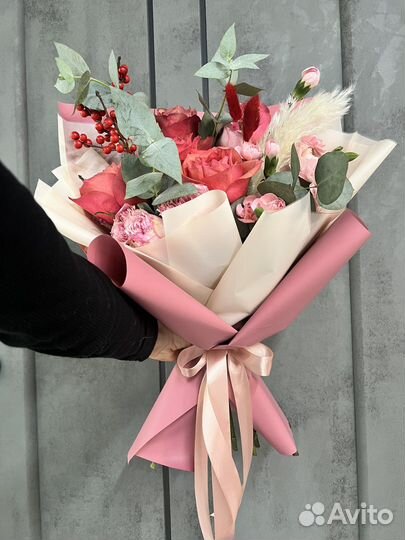 Доставка цветов и букетов